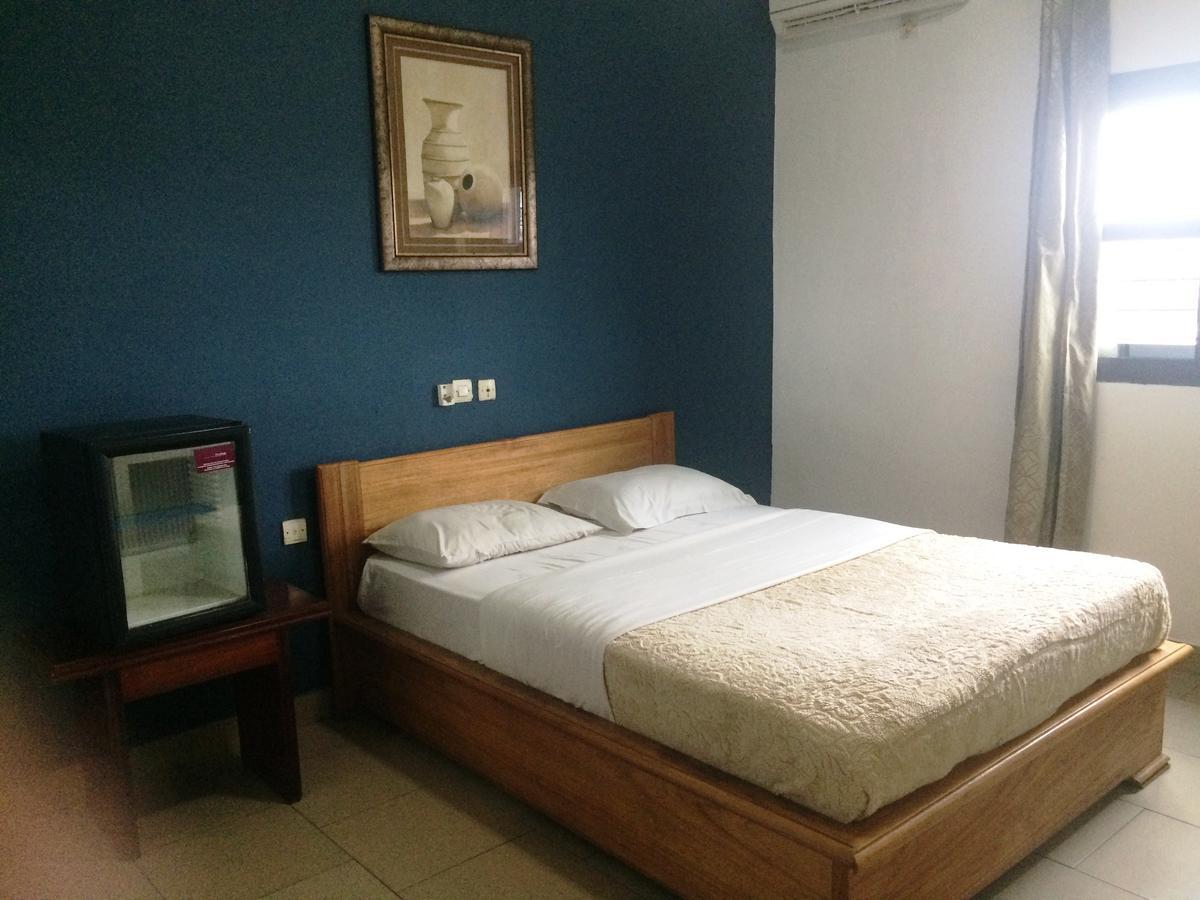 Hotel Black Legend Douala Eksteriør billede