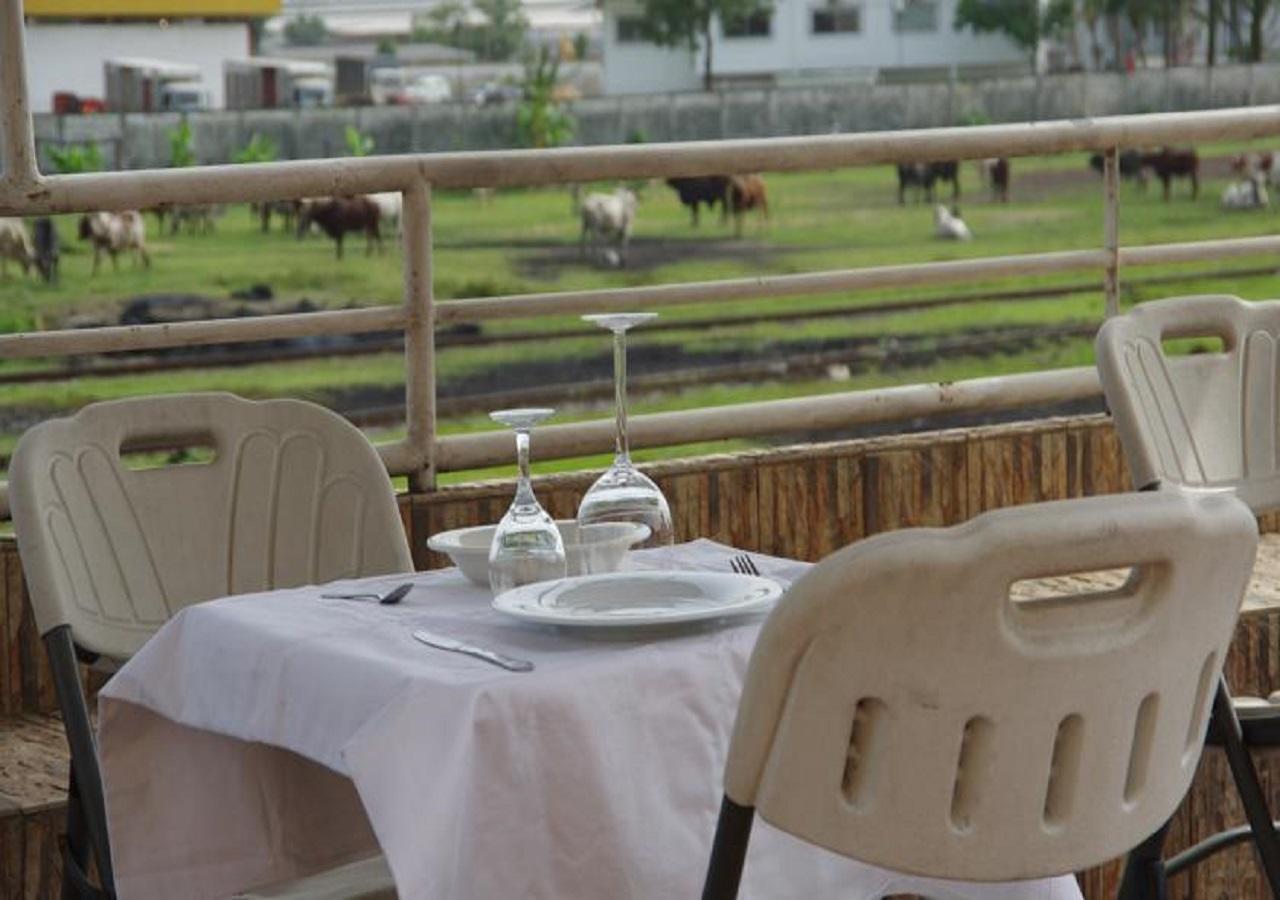 Hotel Black Legend Douala Eksteriør billede